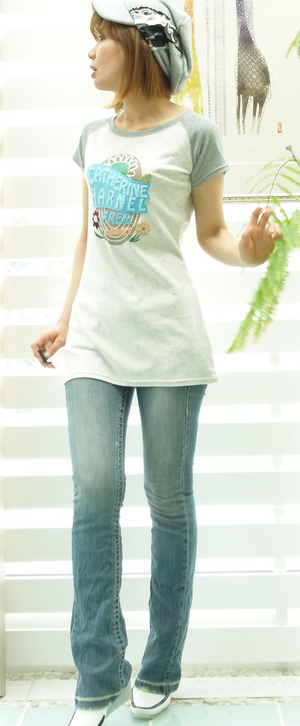 1 キャサリン ロングTシャツ 9950円品番 8C-6804