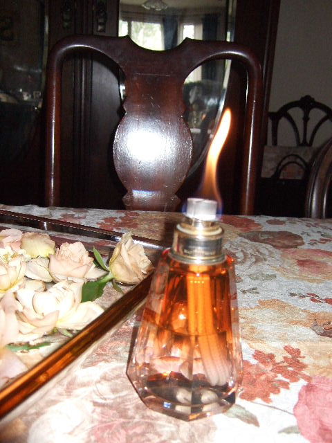 ���ף�