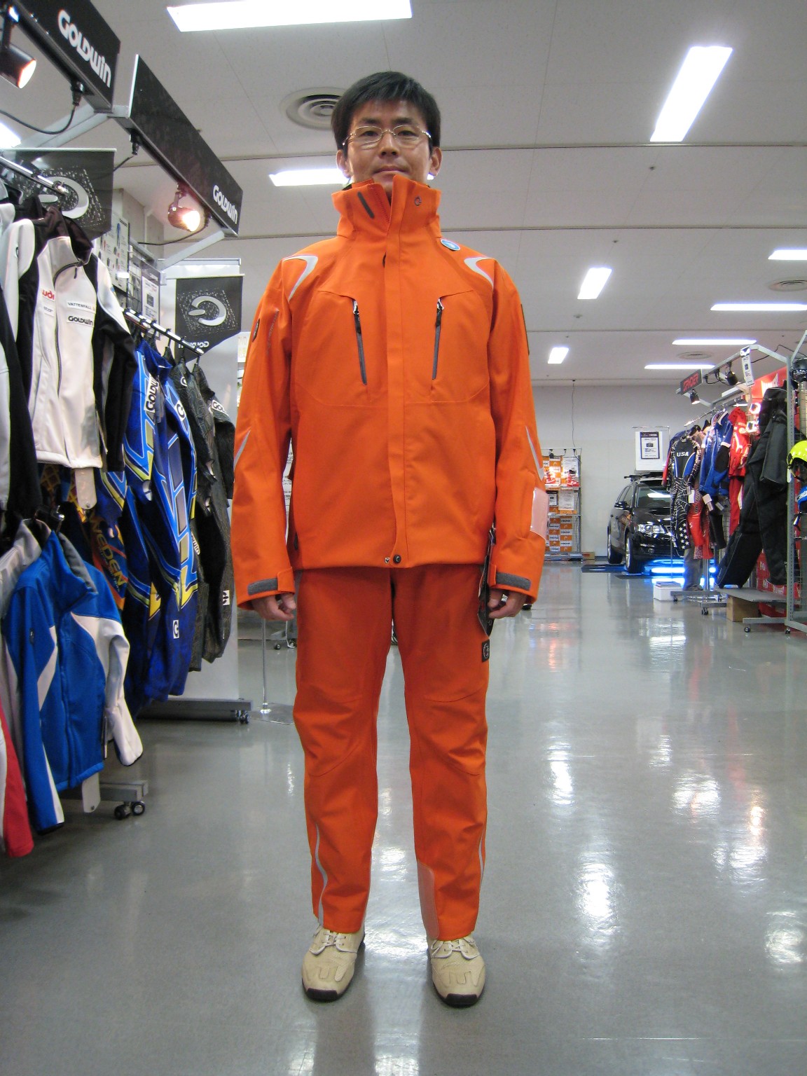 スキーウェアオレンジ 来シーズンのウェアのご案内 | 大宮アルペン