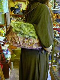 FUR  FLOWER  SHOLDER  BAG  ��RK��