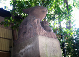 うさぎの石像2