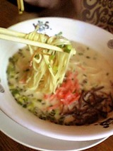 東京とんこつ とんとら 新座店 とんこつラーメンの麺