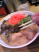 九州筑豊ラーメン 山小屋 黒マー油ラーメン2