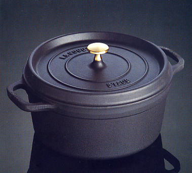 staub-round.jpg