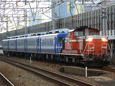 DD51-1192＋14系原色座席車＠塚本