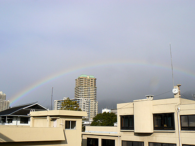 学校から見た虹(8:40)
