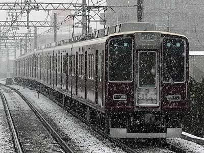 雪の中の阪急8020F＠夙川