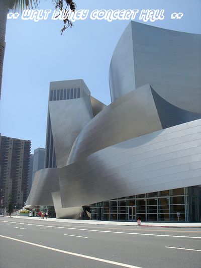 WALT DISNEY CONCERT HALL