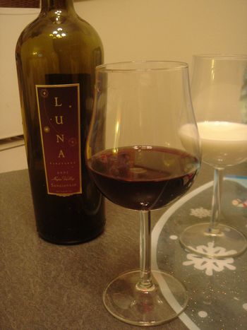LUNA WINE