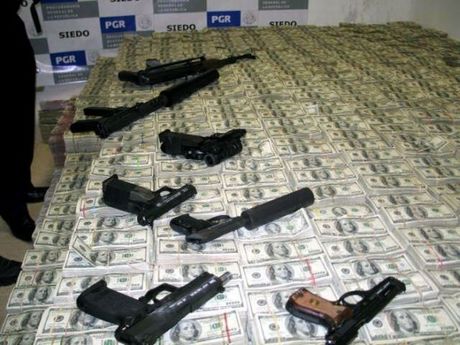 drug_money_04