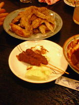 手羽先、味噌カツ、どて煮