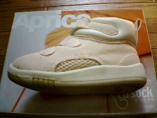 aprica_shoes_2