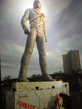e7185977.jpg