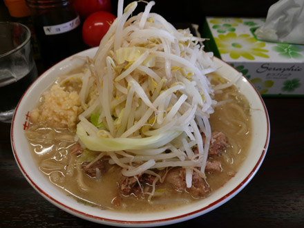 島系本店:ラーメン 大煮ブタ