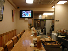 いそや(29):店内