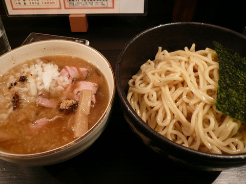 前略。まるきゅう:塩つけそば