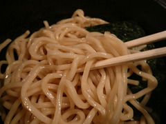 前略。まるきゅう:麺