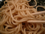 ゼットン:麺持ち上げ