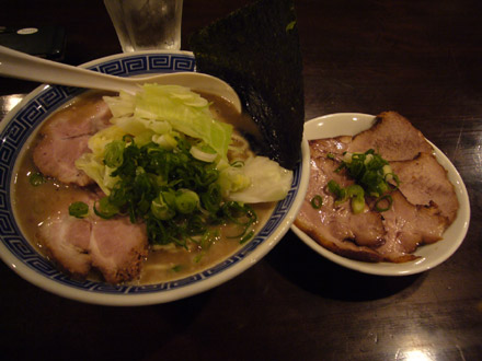 六坊(3):ラーメンとチャーシュー(小写真)