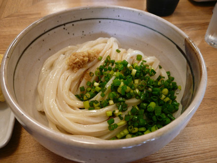 いそや(27):冷たい醤油の中
