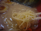 鈴木ラーメン店:麺