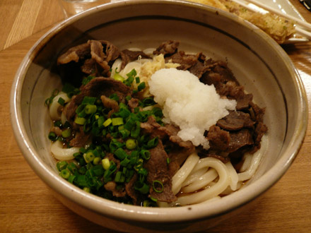 いそや(28):肉ぶっかけ