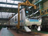 東西線5000系さよならイベント-車体クレーン上げ