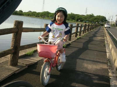 娘と自転車で