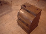 915l