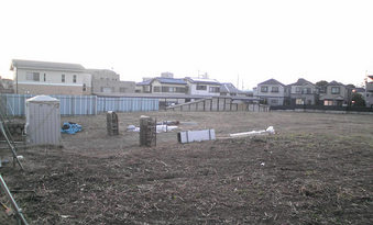 20091115鷺宮3丁目の空地