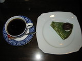 珈蔵コーヒーと抹茶ケーキ