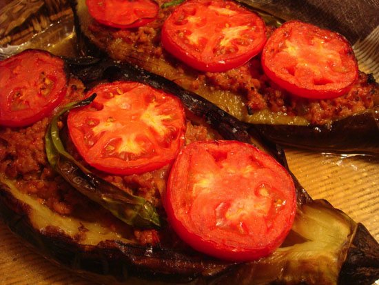 トルコ風なすの肉詰め