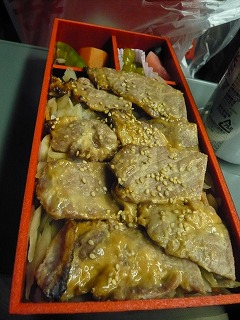 もち豚弁当002