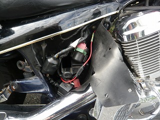 STEED600のサイドカバー外し