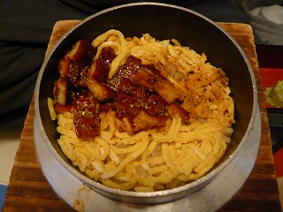鰻釜飯