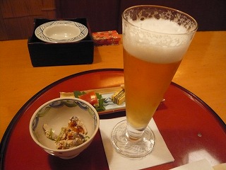 生ビールとお通し
