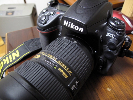 D7000