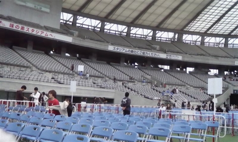 味の素スタジアムのhideサミット