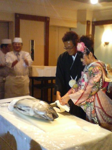 マグロ入刀!!?
