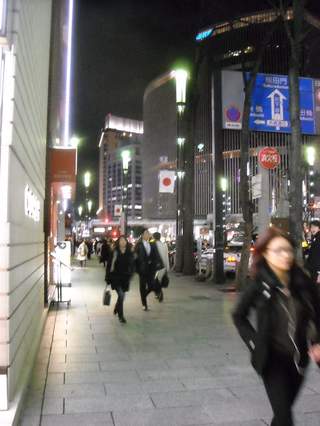 有楽町ソニー前