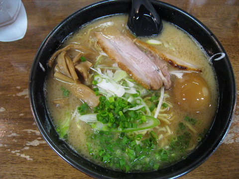 やまびこみそラーメン+味玉