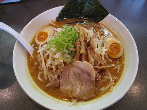 壱起麺・蔵出し極上味噌らーめん+トロトロ味付煮玉子