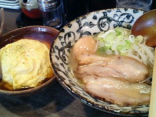 左は煮干、右はカツオ、ああ・・・日本人でよかった