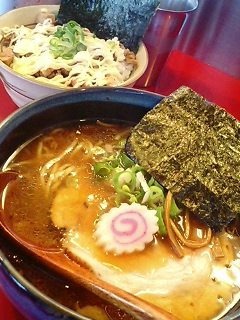 弥七でご飯物食べとくんだった・・・