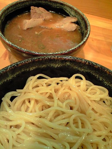 麺の存在感が凄いですね