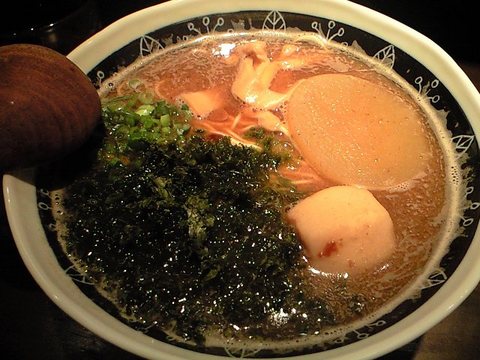 麺多浪をして、連打で食わしめる旨さ