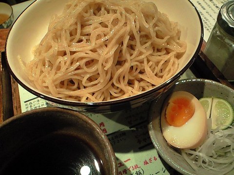 しゅはり新聞が、イイ味してます