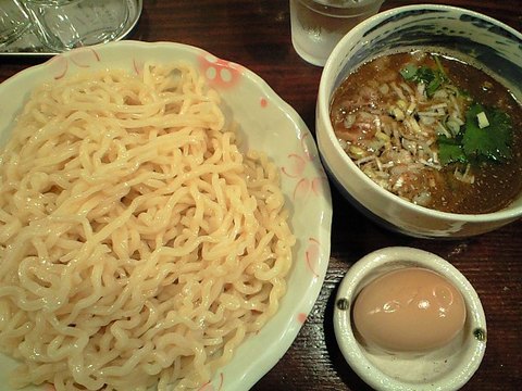 すじつけ