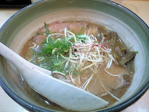 レンゲでかっ!
