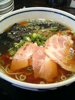 チャーシューは冷たいまま・・・